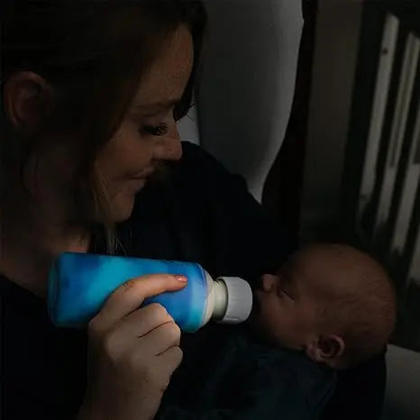 Funda protectora para biberones de vidrio boca estrecha 8 onzas Azul que brilla en la oscuridad Dr. brown's Dr. Brown's