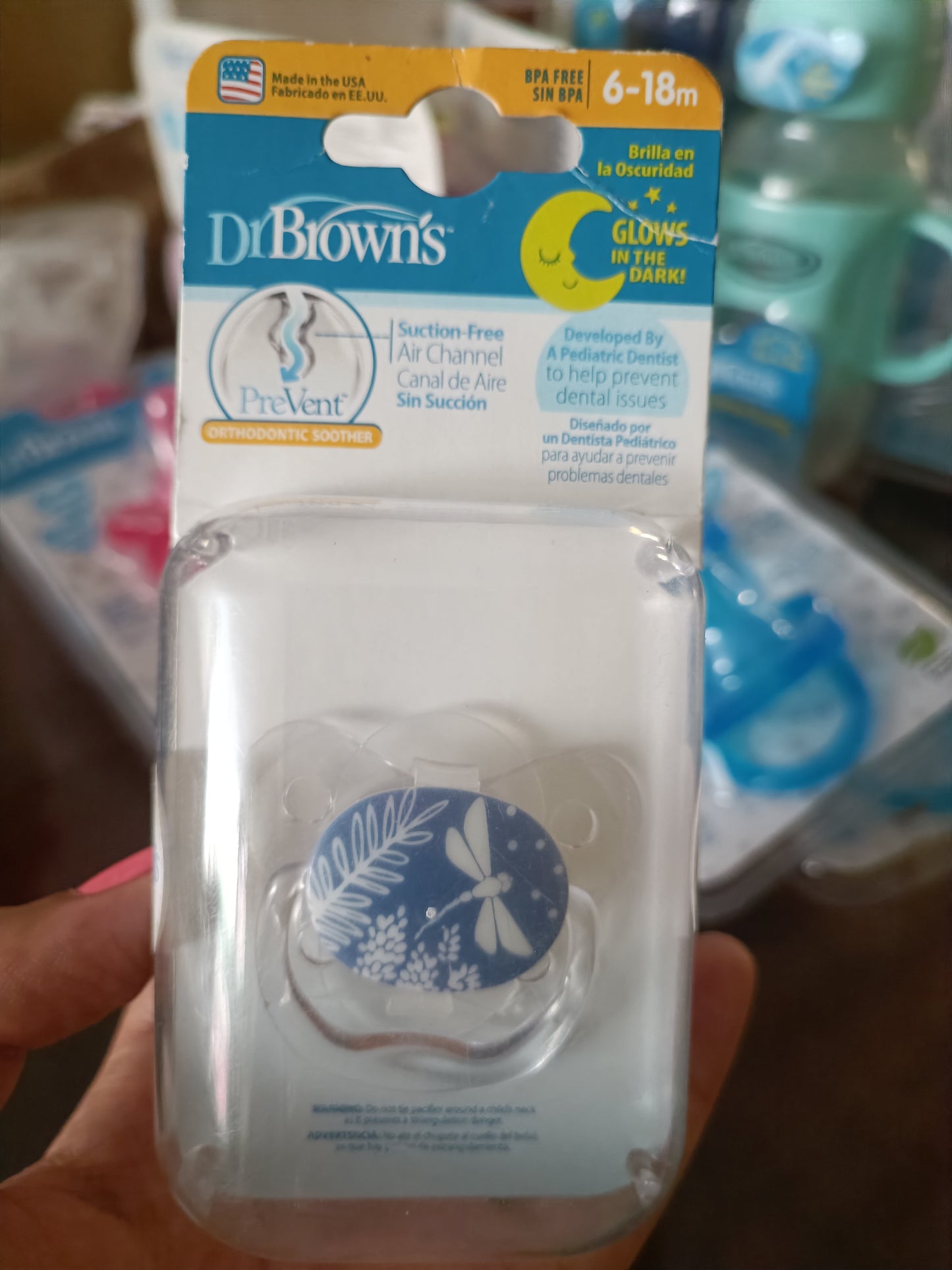 Chupón Ortodóntico PreVent 6 a 18 meses que brilla en la oscuridad - Dr. Brown's - Tortuguita Baby Store